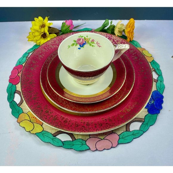 Aristocrat by Salem century maroon set 4 pieces, tea cup set, 23K gold encrusted - Picture 9 of 16